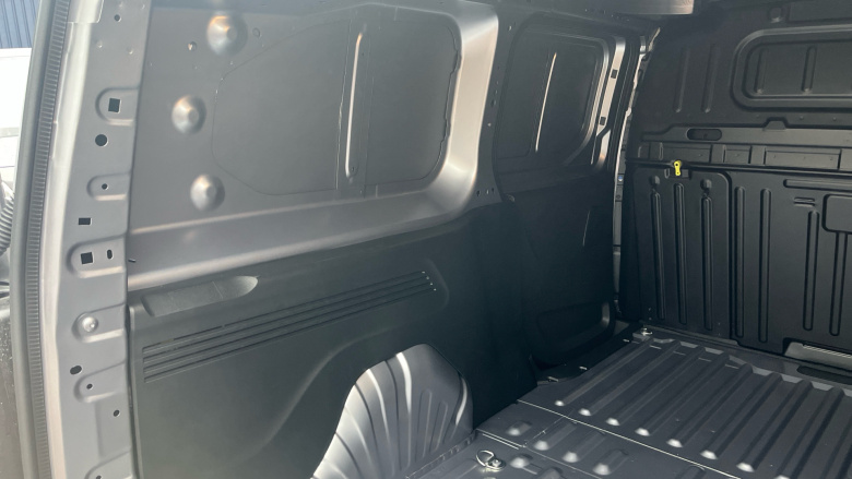 Peugeot Partner Long Diesel 1.5 BlueHDi 100 Professional Plus Van